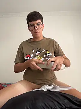 daddyssecret_'s cam snapshot