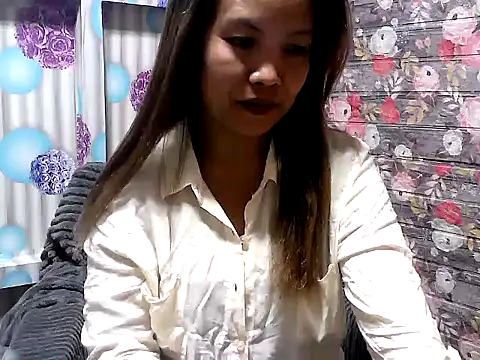 AsianHorny4uxx live sex cam