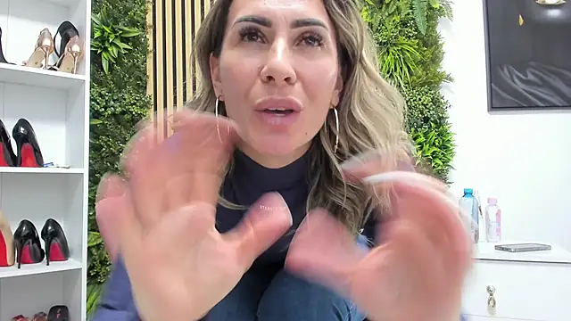 sweetcherry30 live sex cam