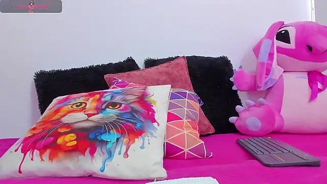 EmillySanders's cam snapshot