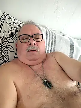 bylytom24's cam snapshot