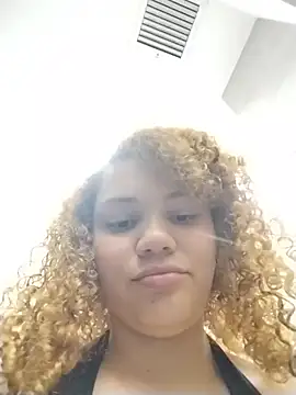 SirenRouge_69's cam snapshot