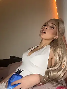 MiaTamara's cam snapshot