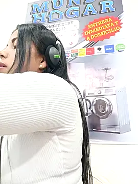 _andrea30 live sex cam