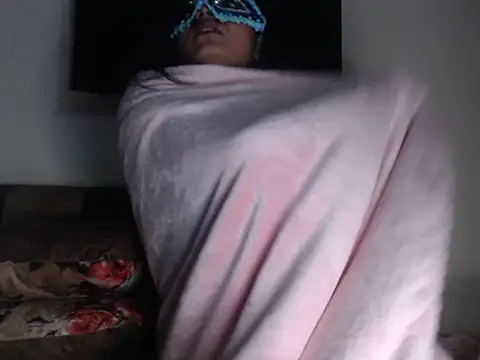 Virgin_Aisha's cam snapshot