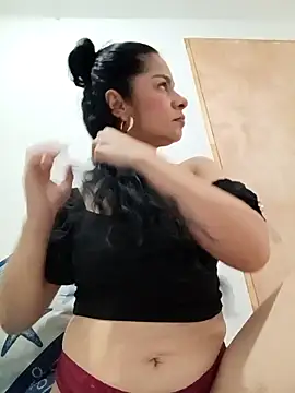 luna_pinky's cam snapshot