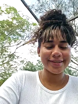 _kimberlly's cam snapshot