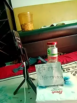 Honey_rose2's cam snapshot