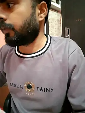 soniriyaa010101 live sex cam