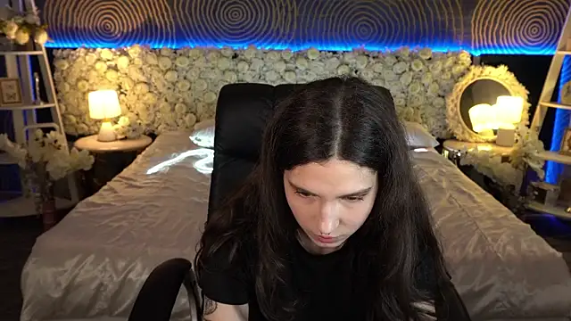 BabyFlowerr's cam snapshot