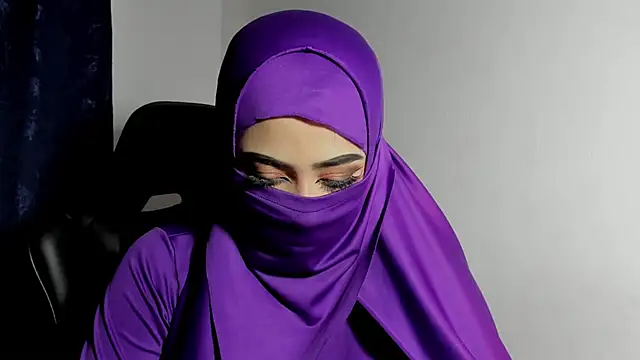 Azahara_ahmad's cam snapshot