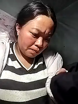 AlilaK2's cam snapshot