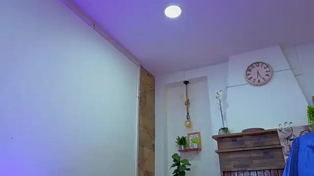 dulce_celeste15's cam snapshot