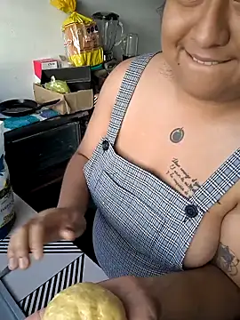 EmpaticBolillo's cam snapshot