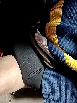 Yourhearbeat's cam snapshot