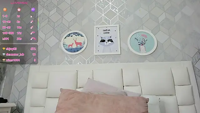 laura_rouse7's cam snapshot