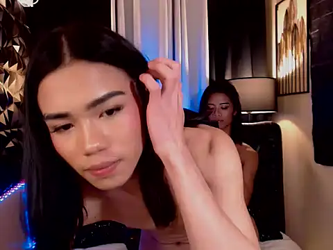 Valentina_Eloise live sex cam