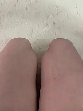 CaseyCumFace live sex cam