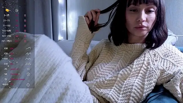 Alice_Wonders live sex cam