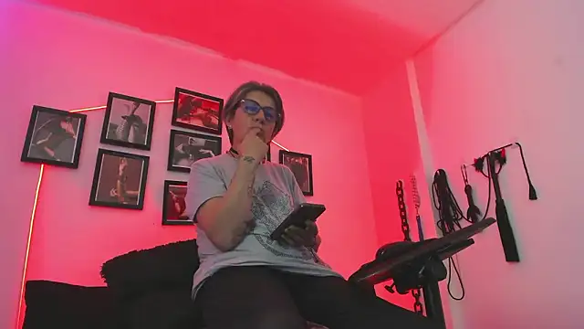 MistressNyx_cg live sex cam