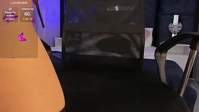 AmmyJones_ live sex cam