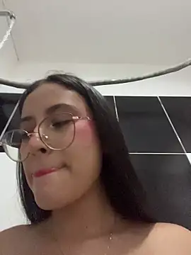 Juanita-Diaz live sex cam
