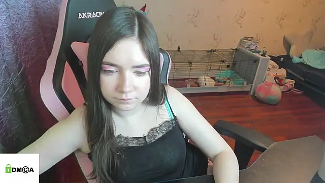 Crazy_forest_fairy's cam snapshot