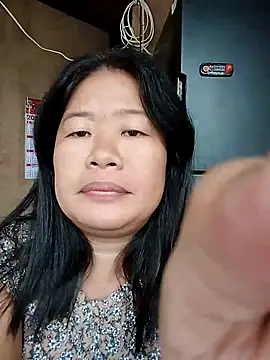 Lovelywoman43's cam snapshot