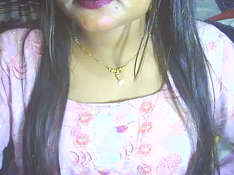 Nusrat_Faria07's cam snapshot