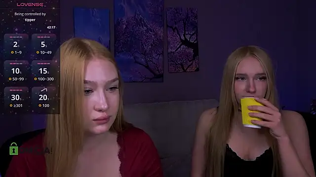 playful_sophie's cam snapshot