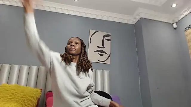 LoloQueen5 live sex cam