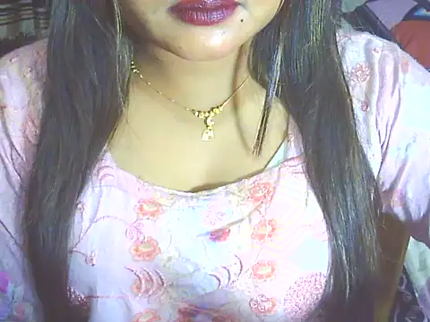 Nusrat_Faria07's cam snapshot