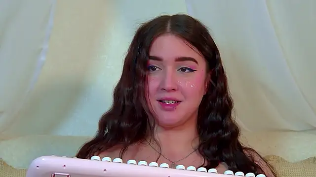 ChristinaMilton live sex cam