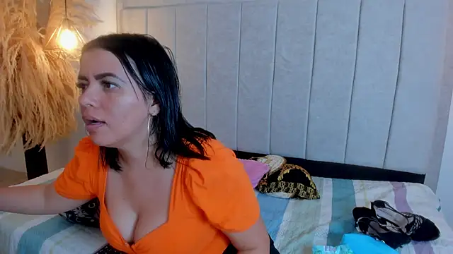 helen_jonesx's cam snapshot