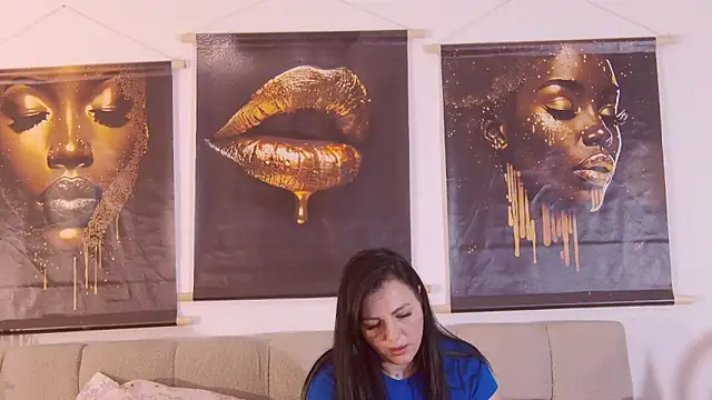 ReiyaRey's cam snapshot