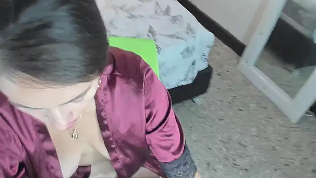 CHARLOTTEDOL's cam snapshot