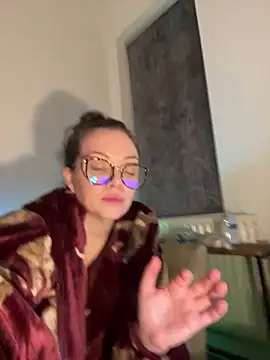 FemDom_RubyKnightXXO's cam snapshot