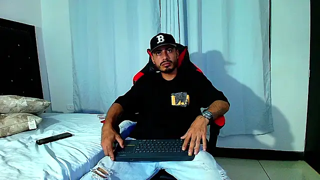 MatthewCullen's cam snapshot