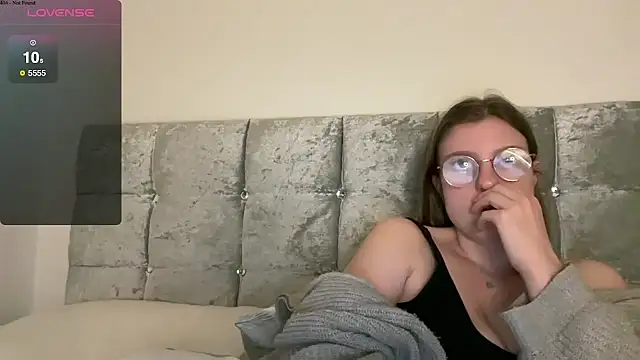 BustyKellyXXX's cam snapshot