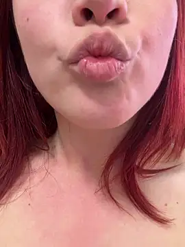 Daddyslut2_0 live sex cam