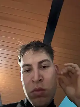 AlexanderBianchi2's cam snapshot