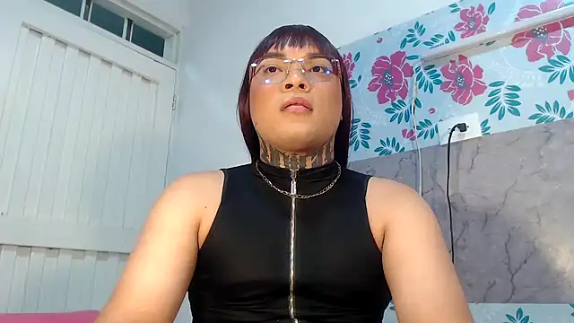 KristalTsXXX live sex cam