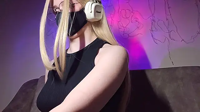 DanaWard's cam snapshot