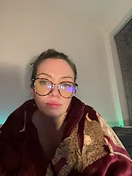 FemDom_RubyKnightXXO's cam snapshot