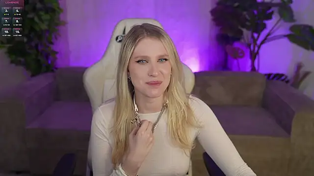 Scarlett_Sweet054's cam snapshot