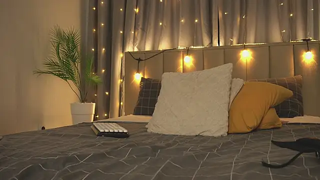 juli_hox's cam snapshot