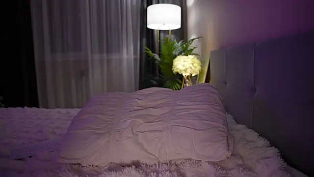 CatchMe1's cam snapshot