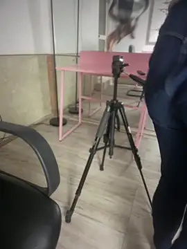 Georgia_Pink's cam snapshot