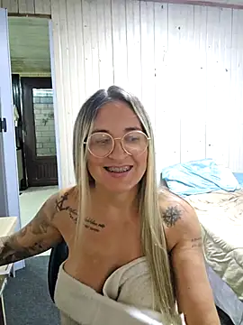 bellafortune51's cam snapshot