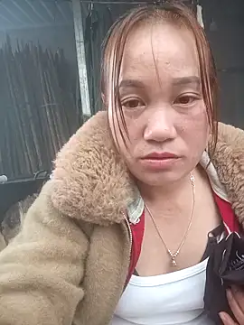 cutebobi's cam snapshot